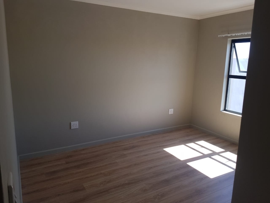 To Let 3 Bedroom Property for Rent in Parklands North Western Cape